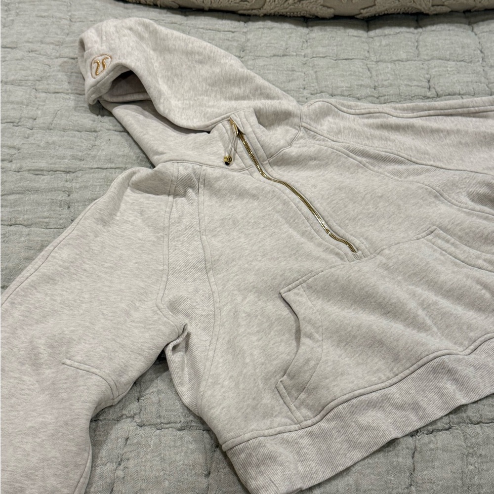 lululemon athletica cropped scuba hoodie / heather bone + gold accents